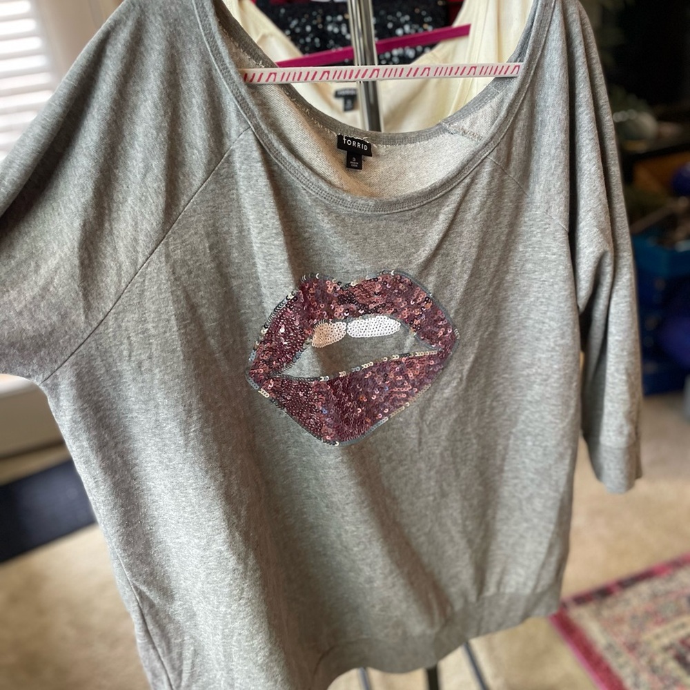 Torrid Gray lightweight off shoulder with sequins lips